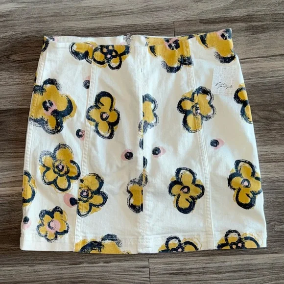 NWT FREE PEOPLE Floral Denim Skirt - Picture 2 of 5